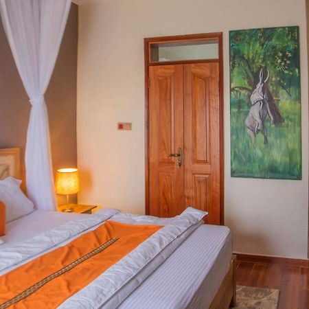 Lubowa Savannah Suites מראה חיצוני תמונה