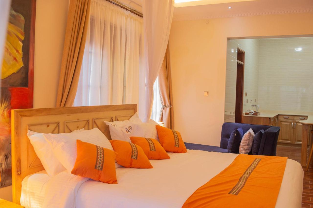 Lubowa Savannah Suites מראה חיצוני תמונה